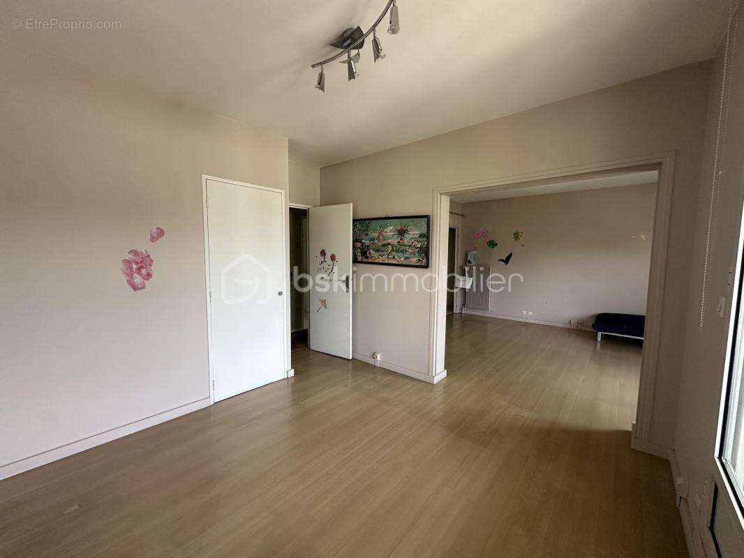 Appartement t5 lumineux de 85 m² avec balcon et cave - photo 9