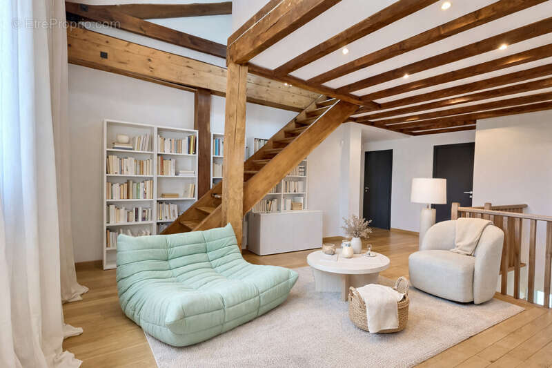 Maison à ORNEX