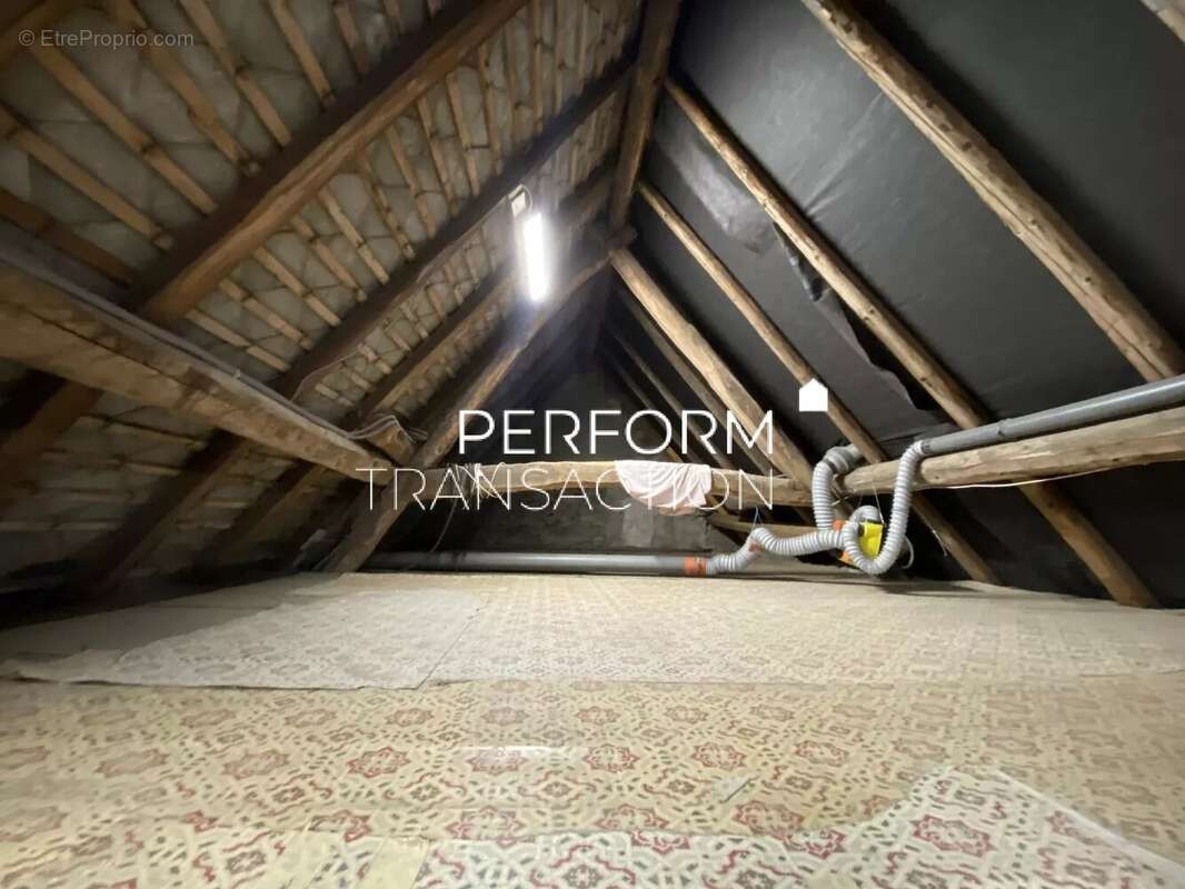 Maison à NOTRE-DAME-DE-VAULX