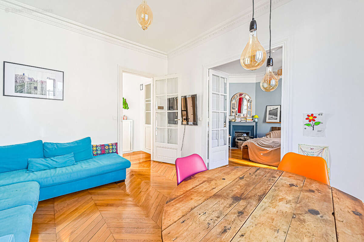 Appartement à PARIS-18E