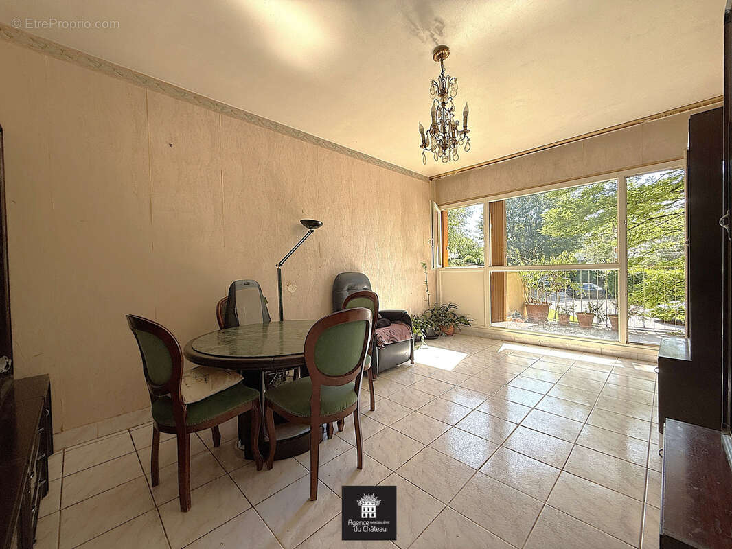 Appartement à CHAVILLE