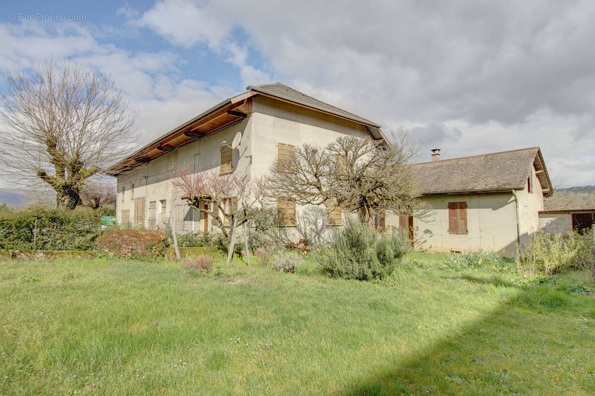 Maison à HAUTEVILLE-SUR-FIER