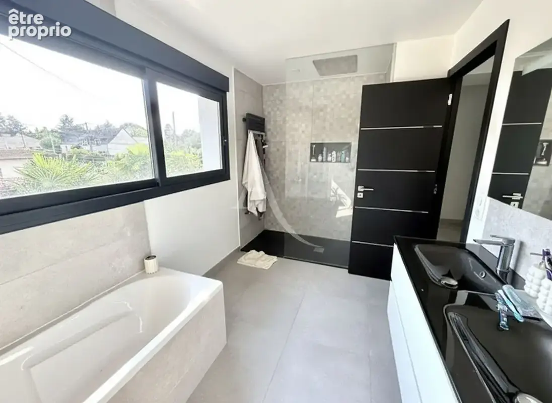 Maison Villeneuve Saint Denis 6 pièces environ 180 m2 - photo 14