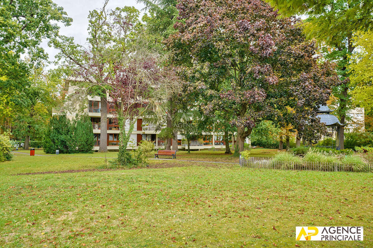 Appartement à MAISONS-LAFFITTE