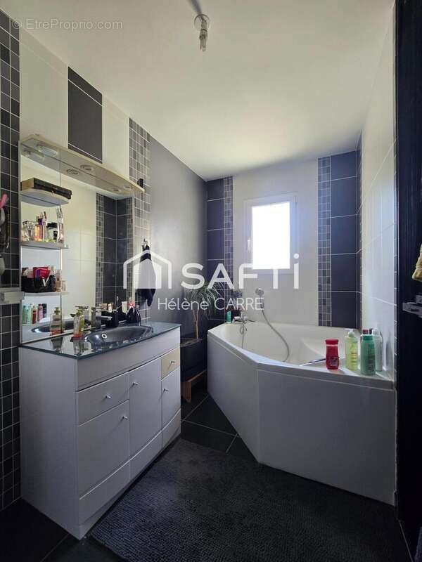 Photo 5 - Maison à VIERZON