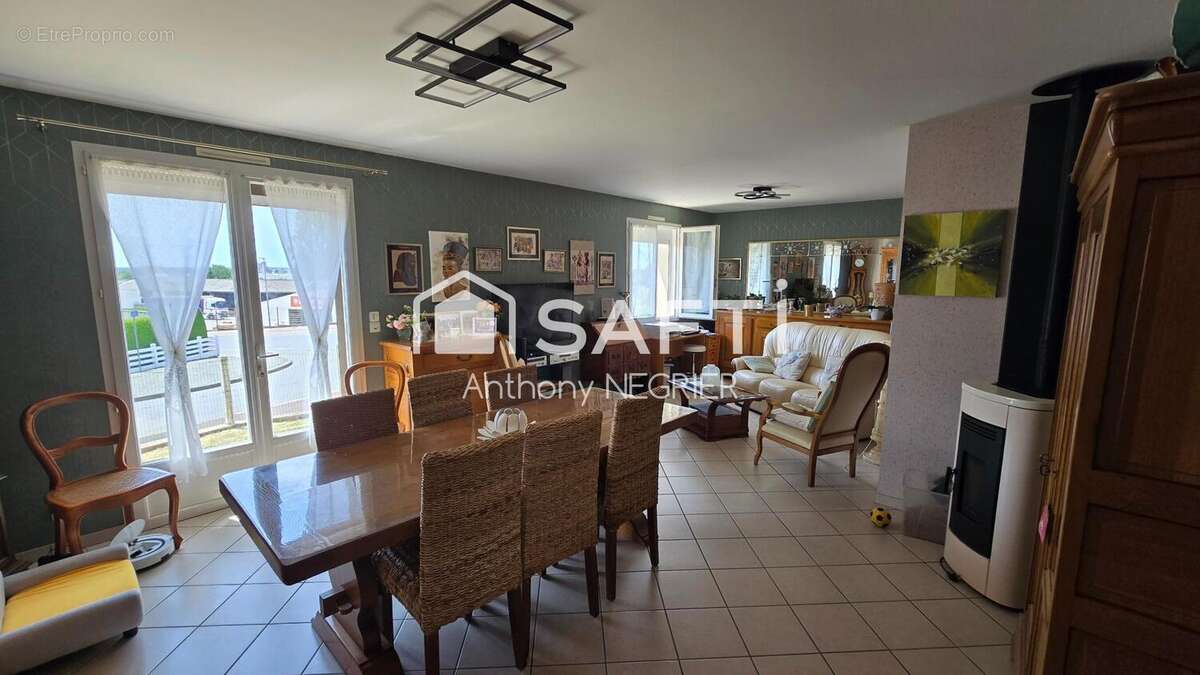 Maison 86 m² à Domfront  - photo 2