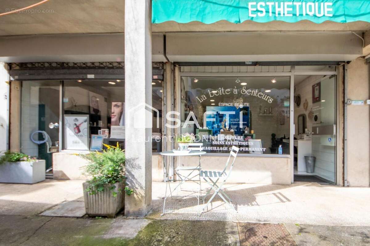 Commerce 57 m² à Lesigny  - photo 7