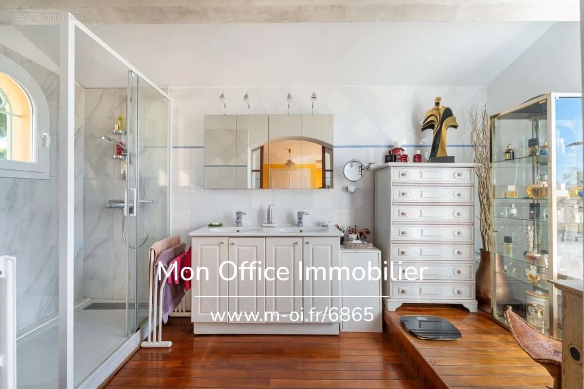 Maison à SAUSSET-LES-PINS