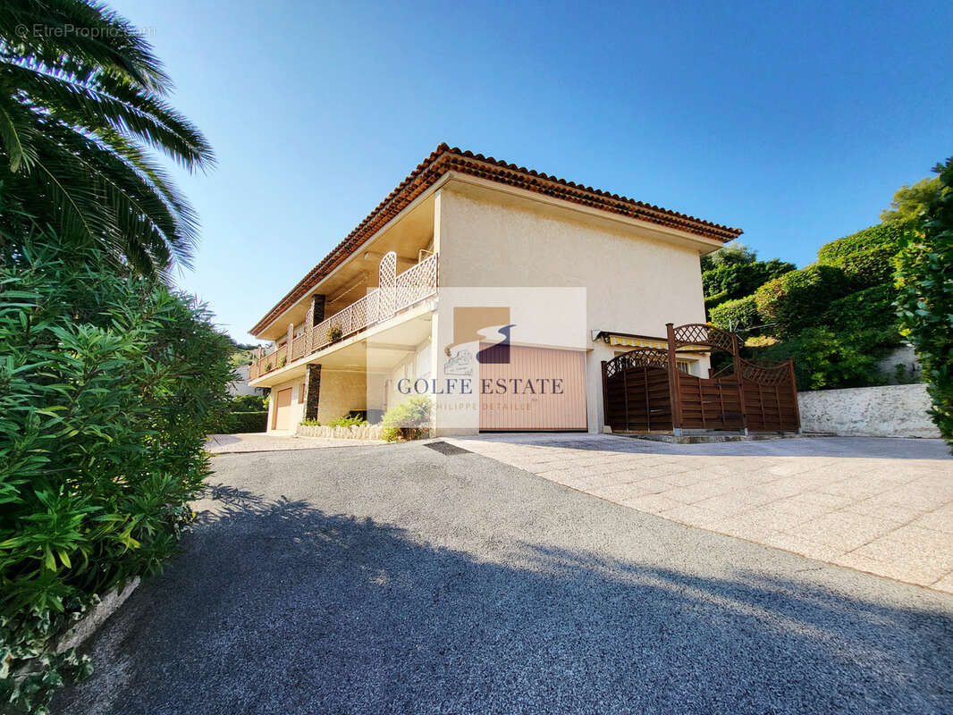 Maison à CAVALAIRE-SUR-MER
