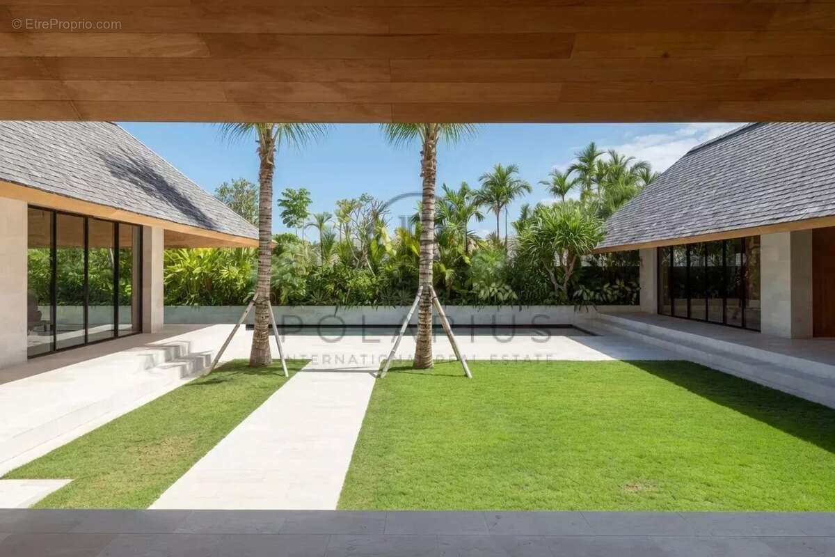 Villa exceptionnelle de 5 chambres à Pererenan  Spacieuse vie de plain-pied et piscine privée de 20 mètres - Bail emphytéotique  - photo 10