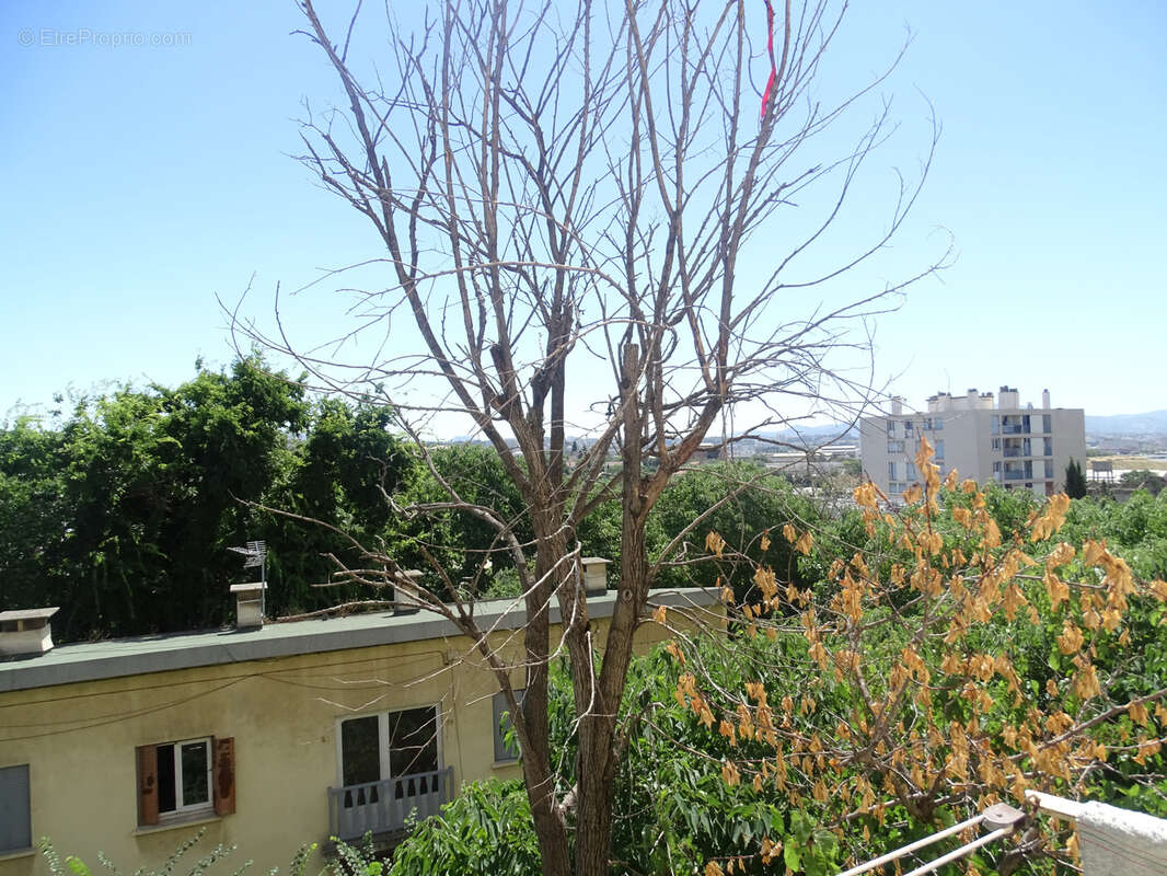 Appartement à MARSEILLE-15E