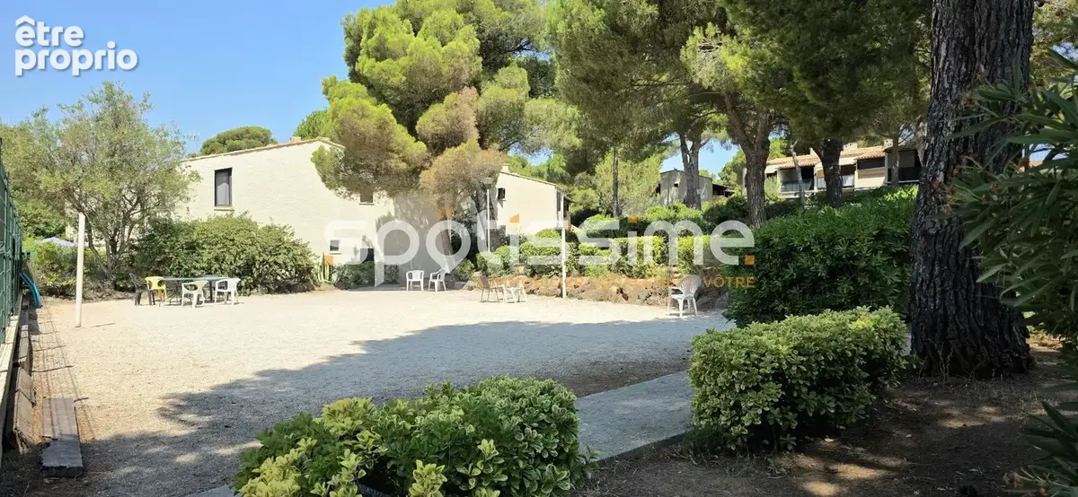 CAP D'AGDE, Mont Saint Martin - T2 avec parking dans résidence avec piscine - photo 11
