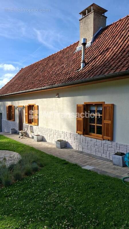 Maison à REBREUVE-SUR-CANCHE