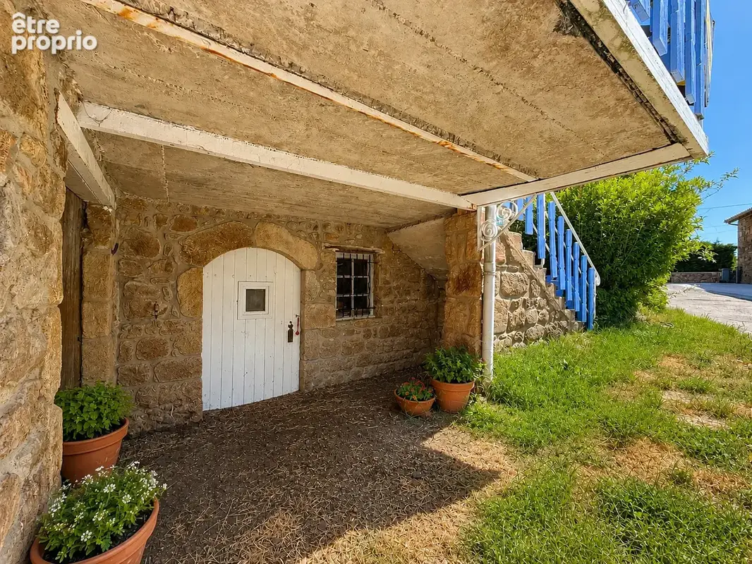 Maison en pierres à Véranne 40 m2 avec terrasse et cave voûtée - Environnement privilégié - photo 15