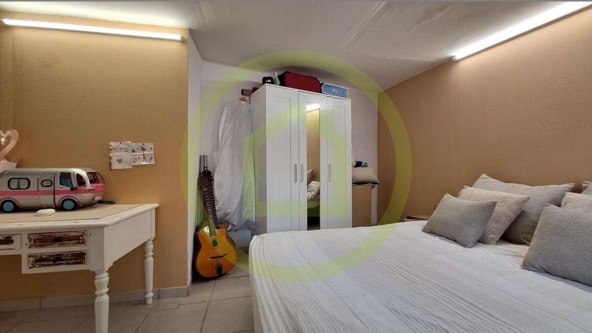 Maison à LE BLANC-MESNIL