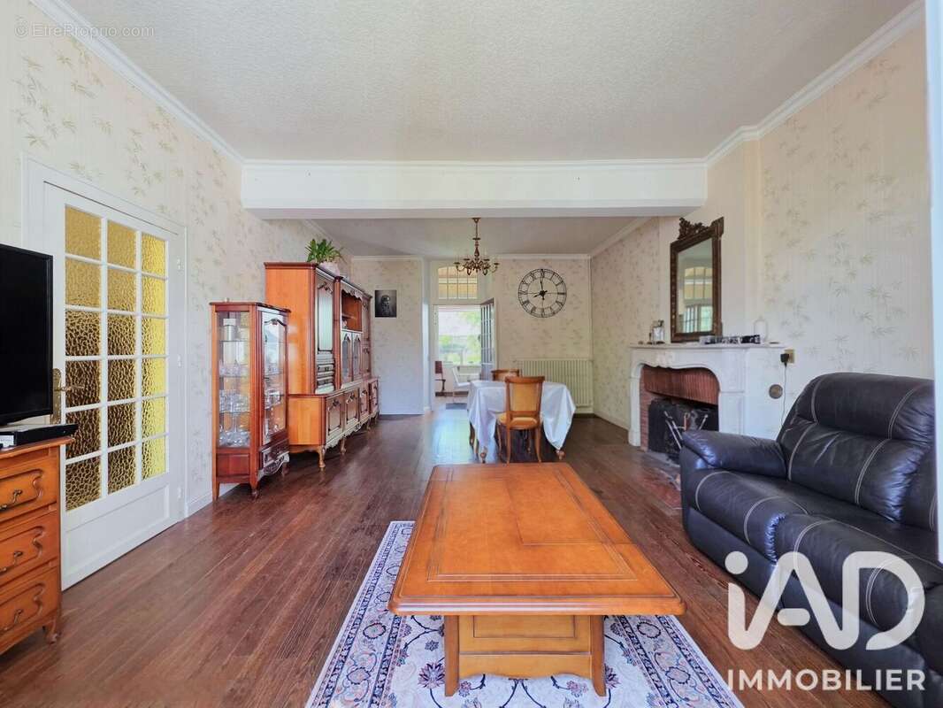 Maison 150 m² à Louville-La-Chenard  - photo 5