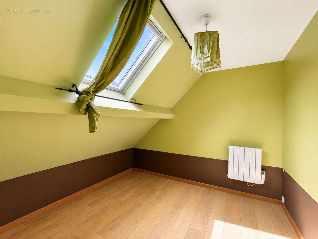 Maison 6 pièces / 180 m² / 305 000 EUR / VERZY - photo 9