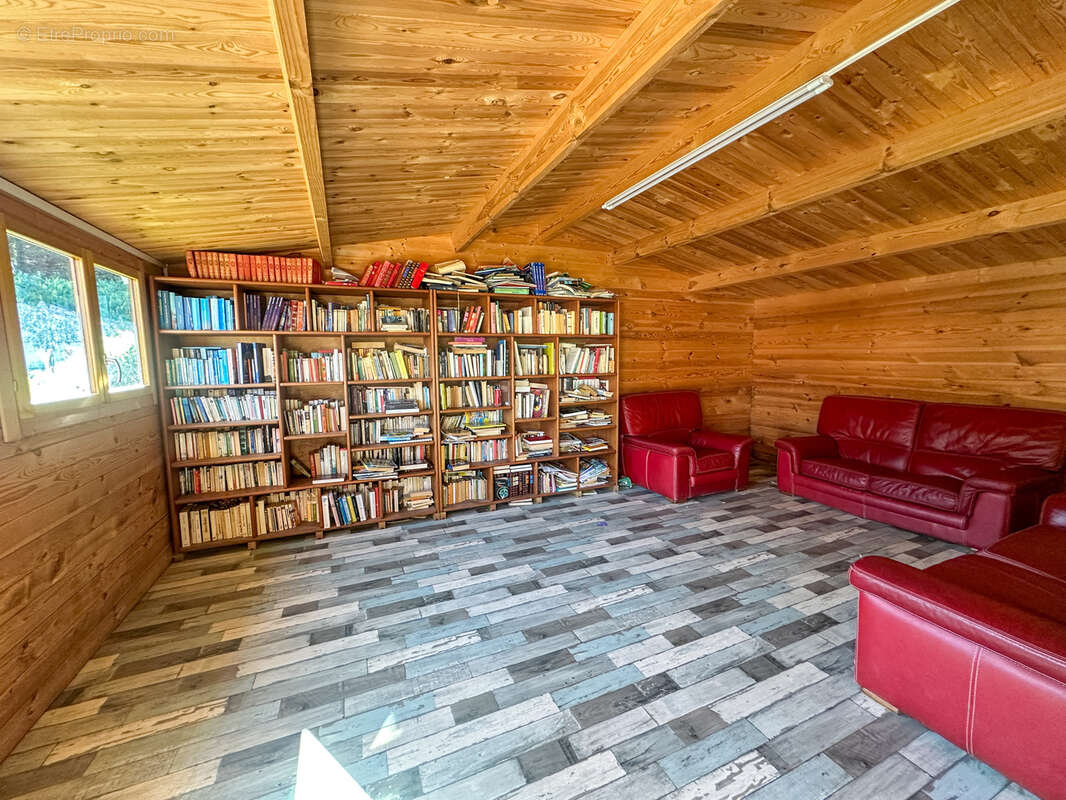 Maison à MOUTIERS-LES-MAUXFAITS