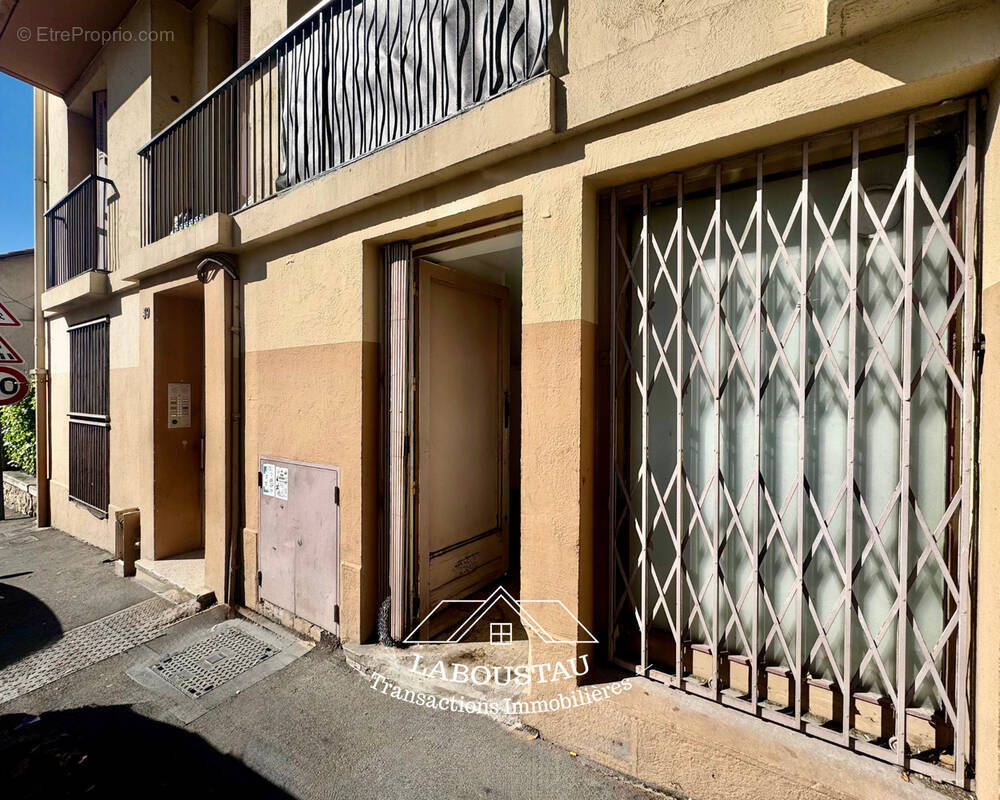 Commerce à MARSEILLE-14E