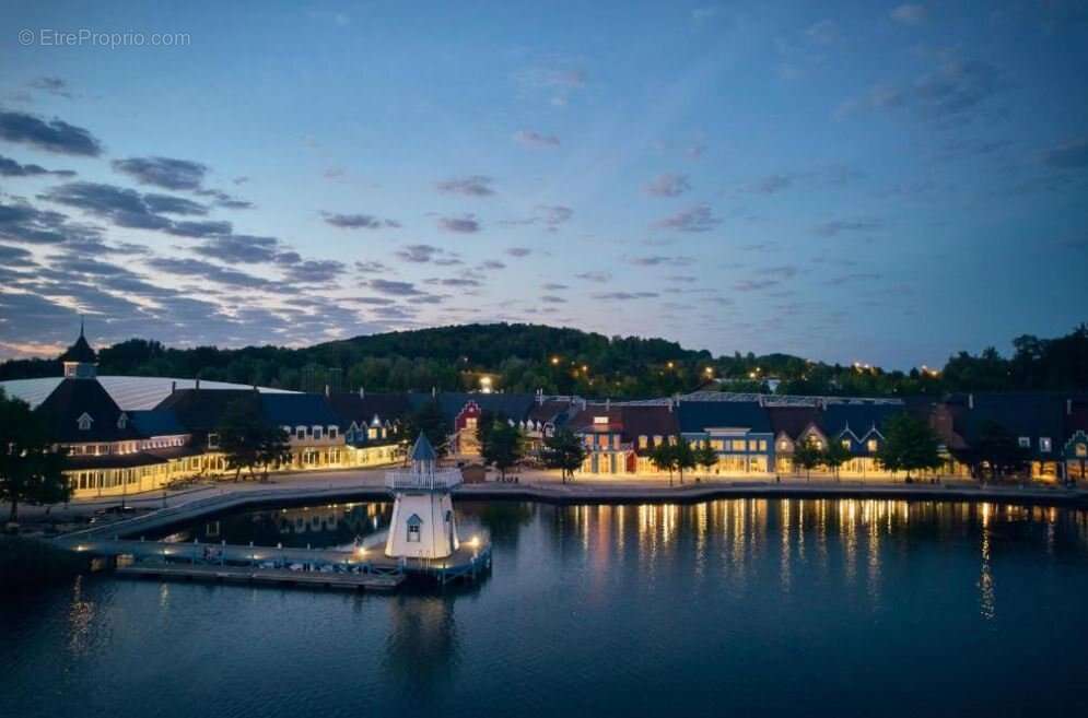 INVESTISSEMENT LOCATIF  CHAMOUILLE  Résidence tourisme Center Parcs Le Lac d'Ailette  6,32 % de rentabilité - photo 9