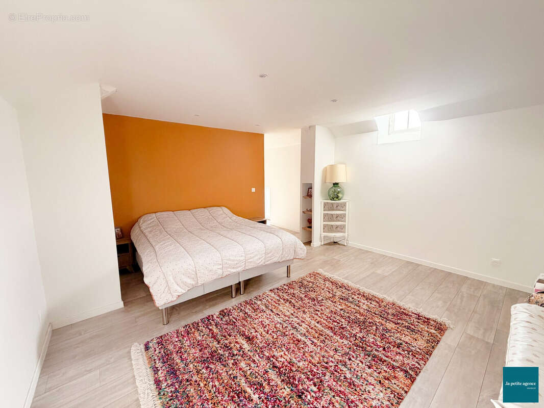 Maison à CHICHEBOVILLE