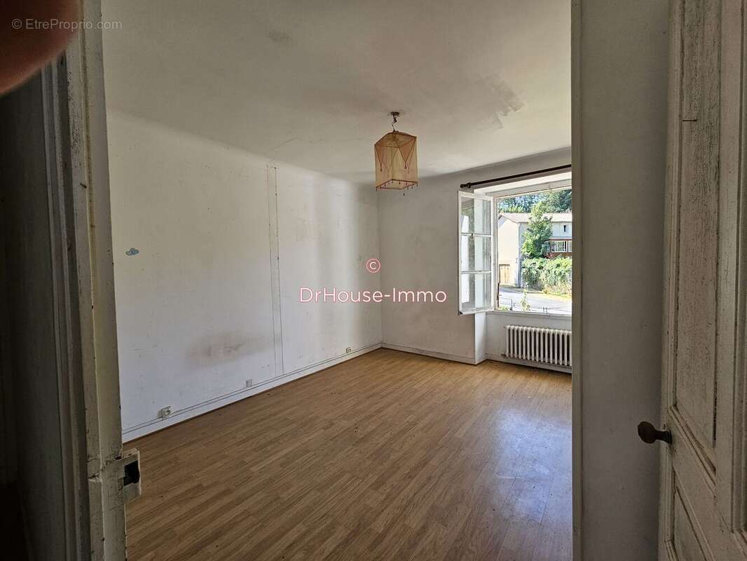 Maison 131 m² à Verruyes  - photo 7