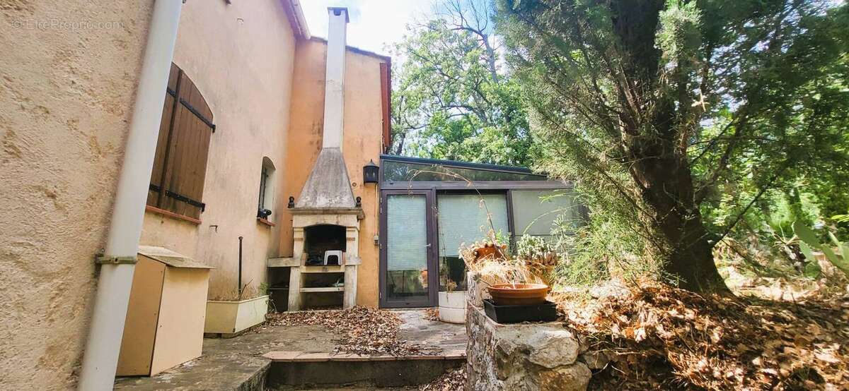 Maison à BARGEMON
