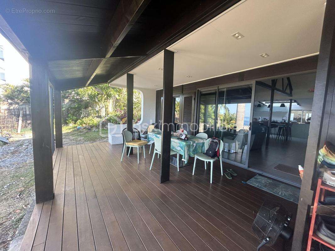 Maison à SAINT-DENIS