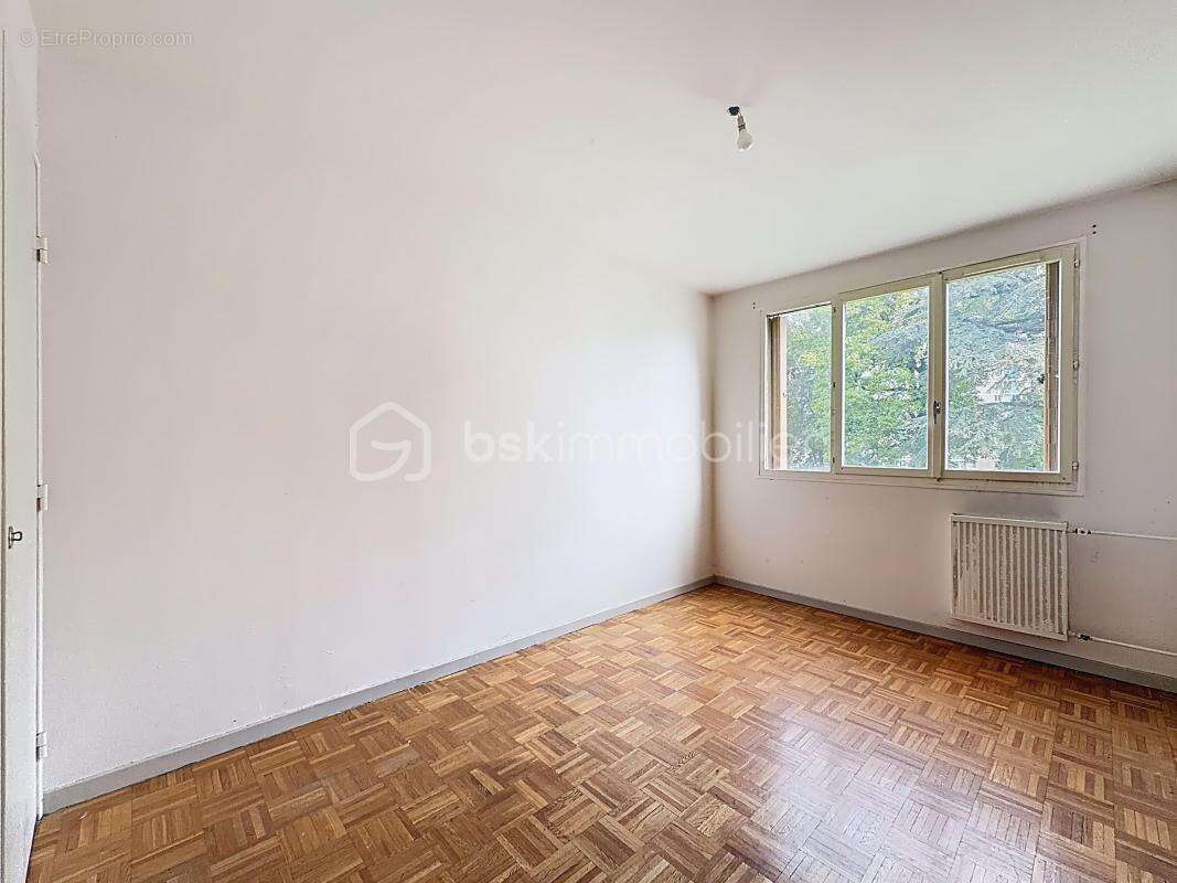 Appartement à FONTAINE