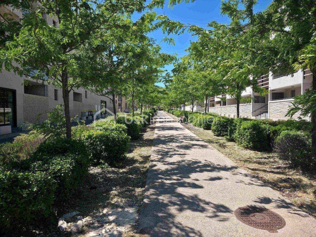 A vendre t2 lumineux 40 m² - aix en provence - photo 2