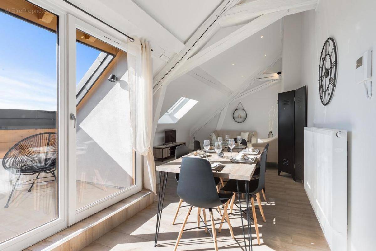 Appartement à GROISY