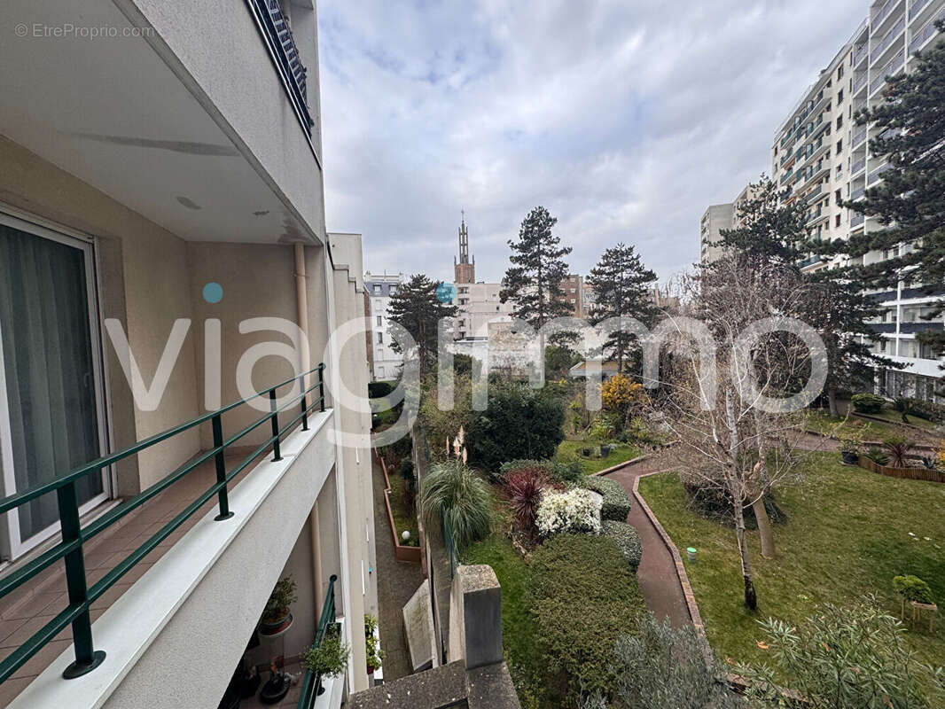 Appartement à PARIS-12E