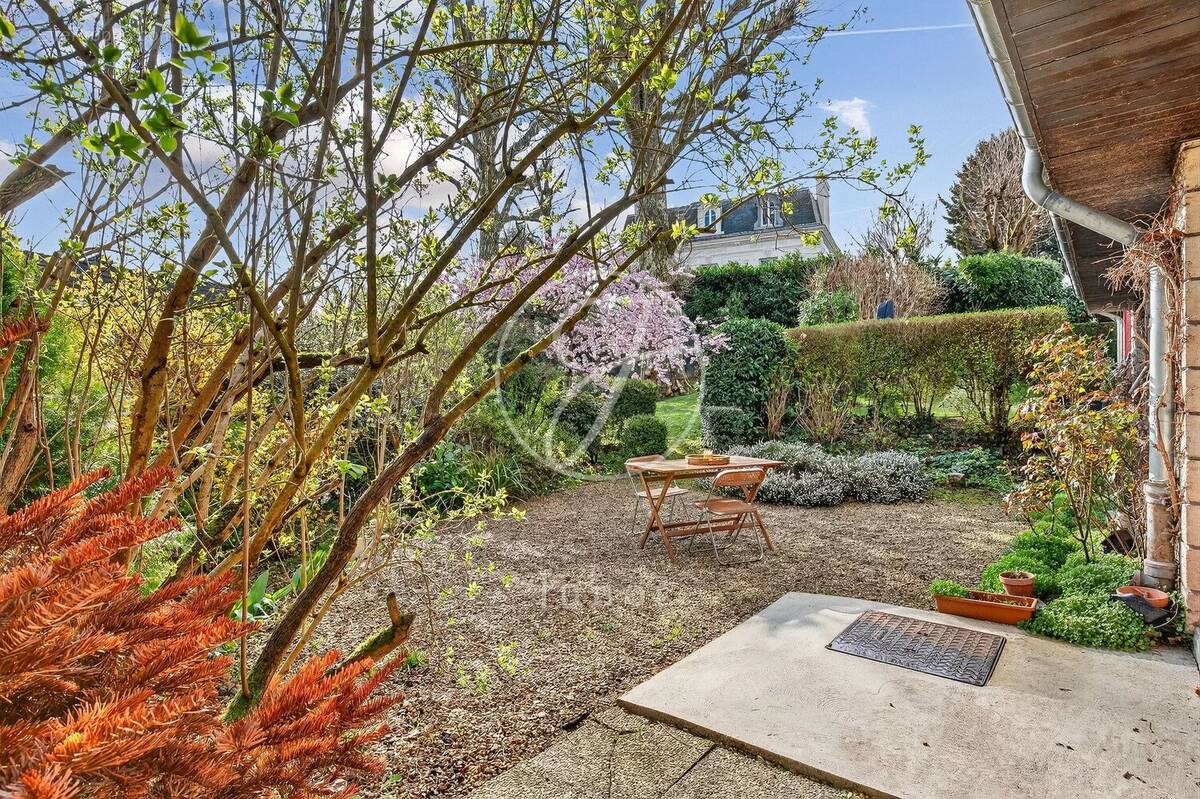 Maison à VILLE-D'AVRAY