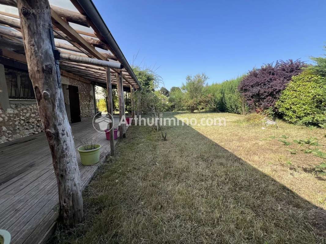 Maison à SAINT-ASTIER