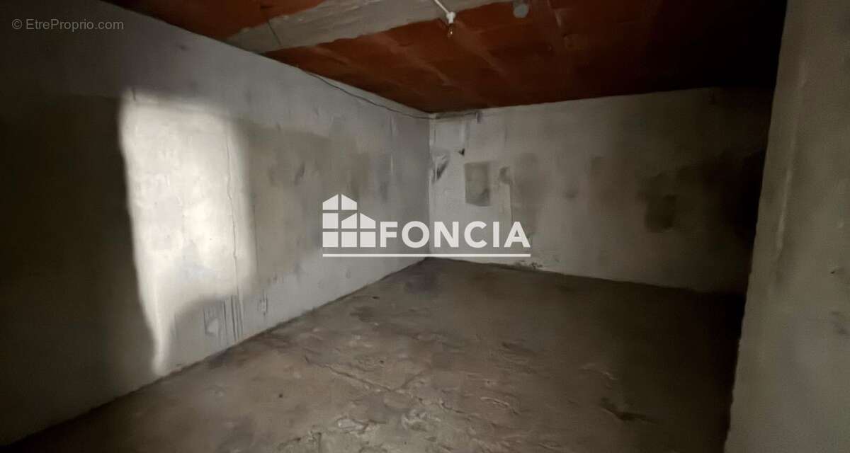 À vendre – Local de réserve de 22 m² - photo 4