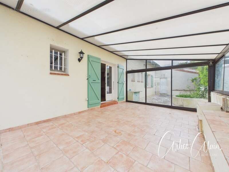 Maison à AYGUESVIVES