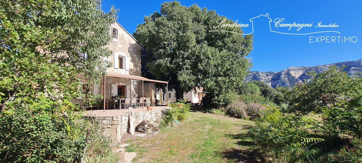 Maison à ROBION