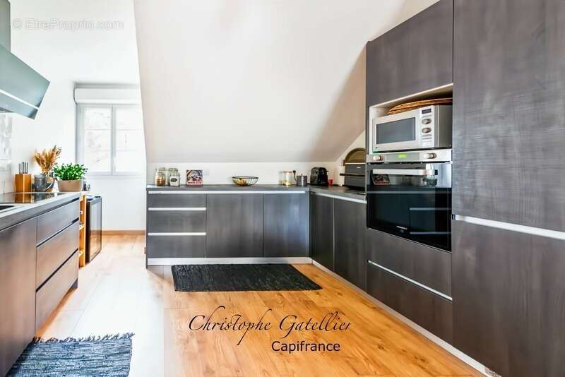 Appartement à FONTENAY-LE-FLEURY