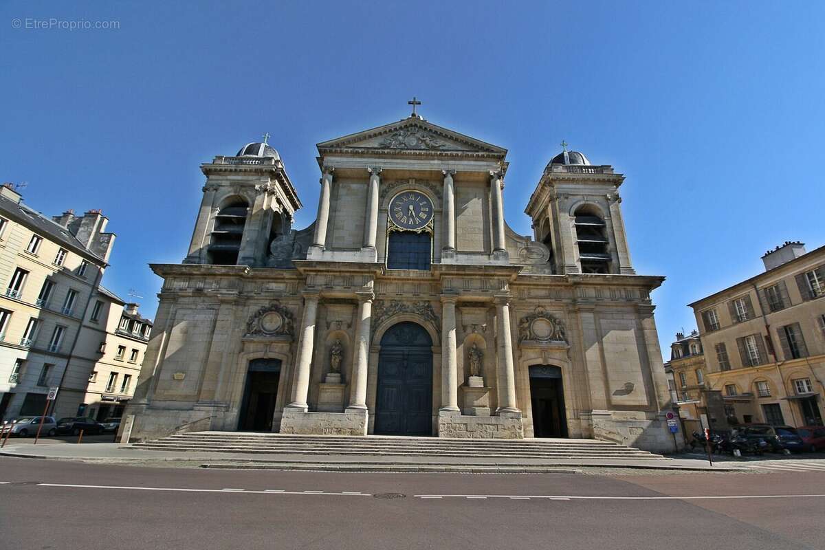 Appartement à VERSAILLES