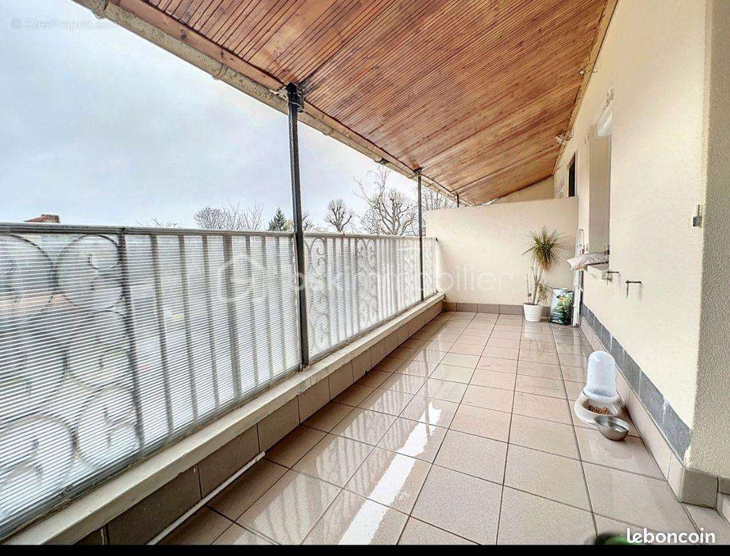 Appartement à SAINTE-GENEVIEVE-DES-BOIS
