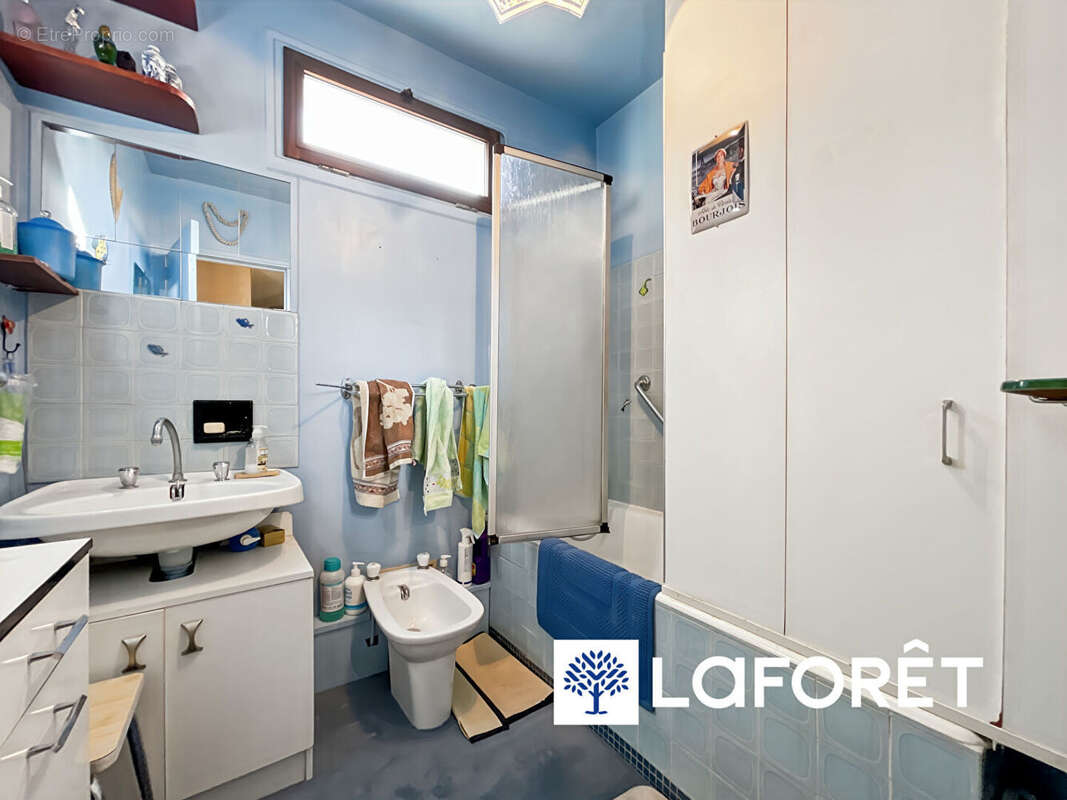 Appartement à SAINTE-GENEVIEVE-DES-BOIS