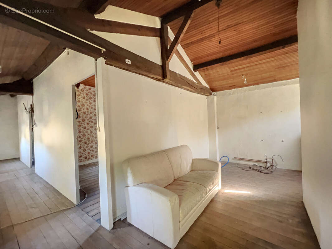 Maison à HOSTENS