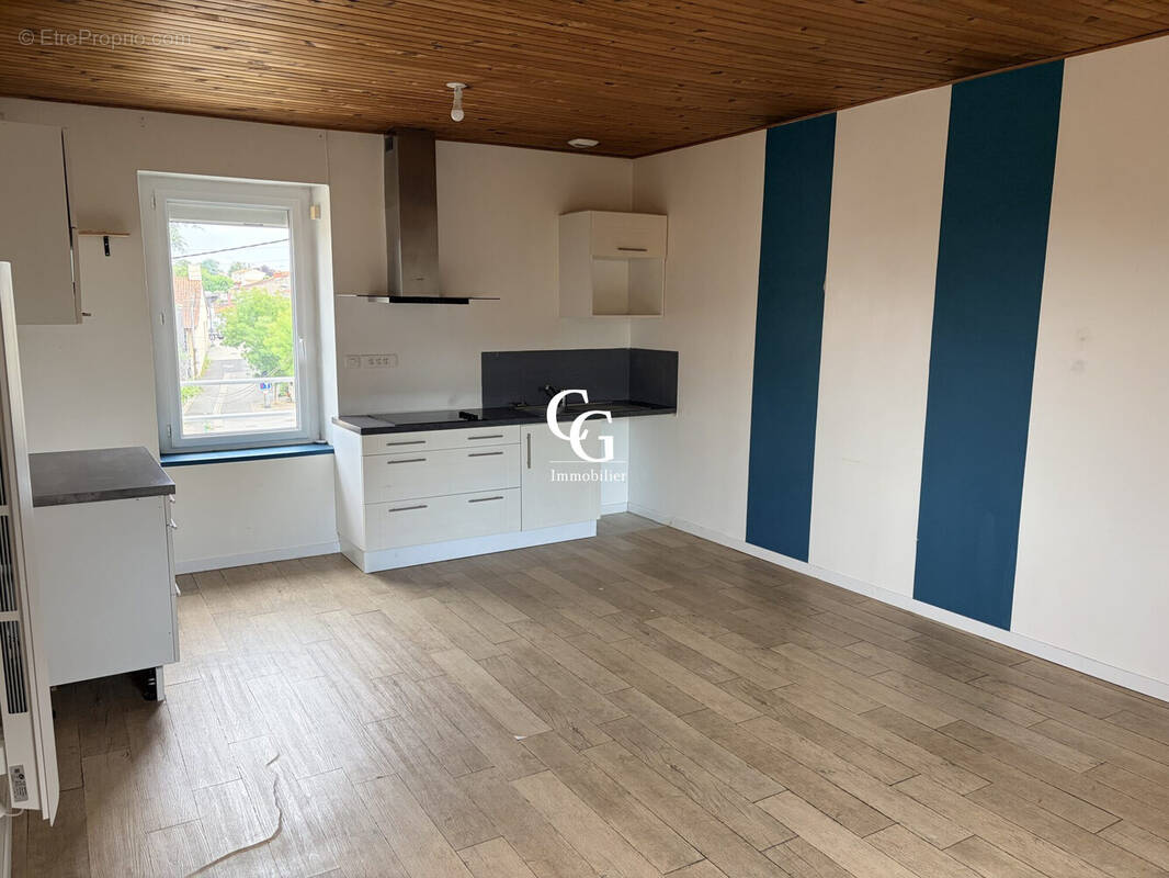 Appartement à SAINT-LEGER-LES-VIGNES