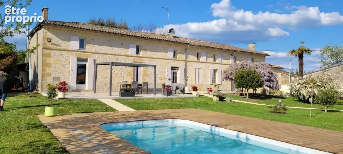 Maison à SAINT-EMILION