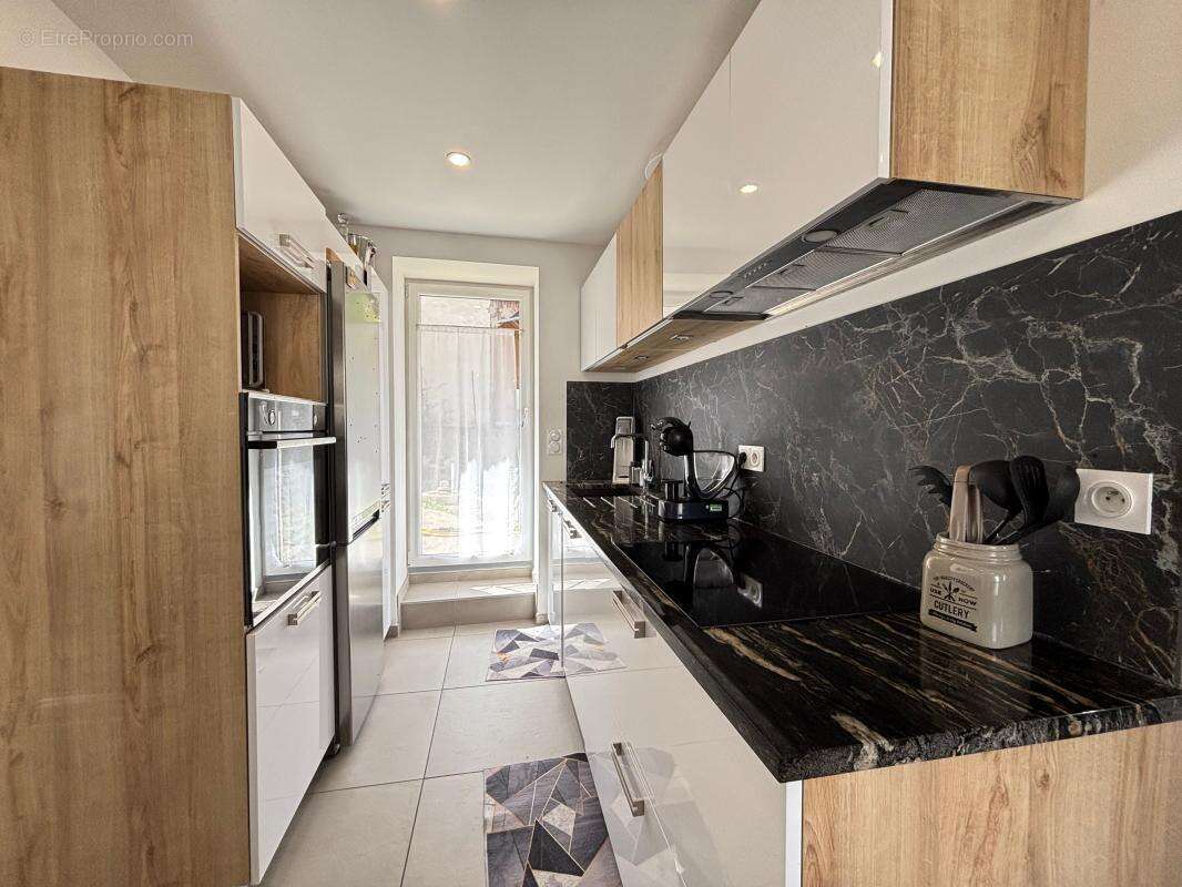 Maison à SAINT-LAURENT-DU-PONT