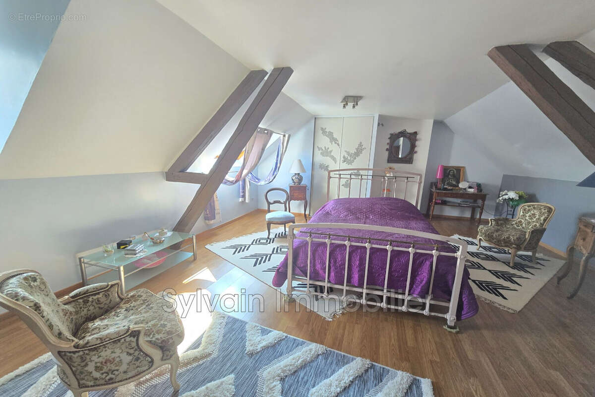 Maison à FERRIERES-EN-BRAY