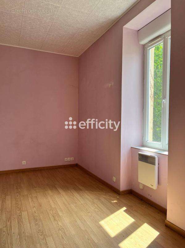 Appartement à LA FERRIERE-AUX-ETANGS