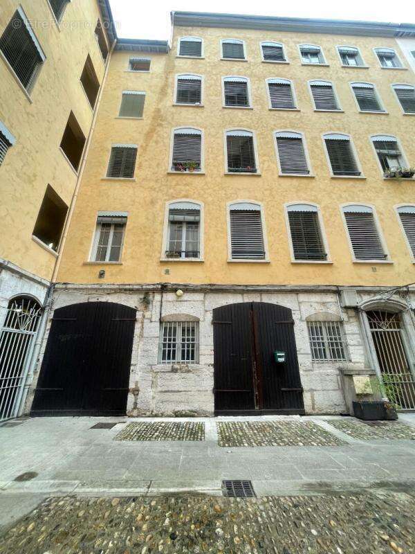 Local commercial de 62,70 m² à 175 000 - photo 6
