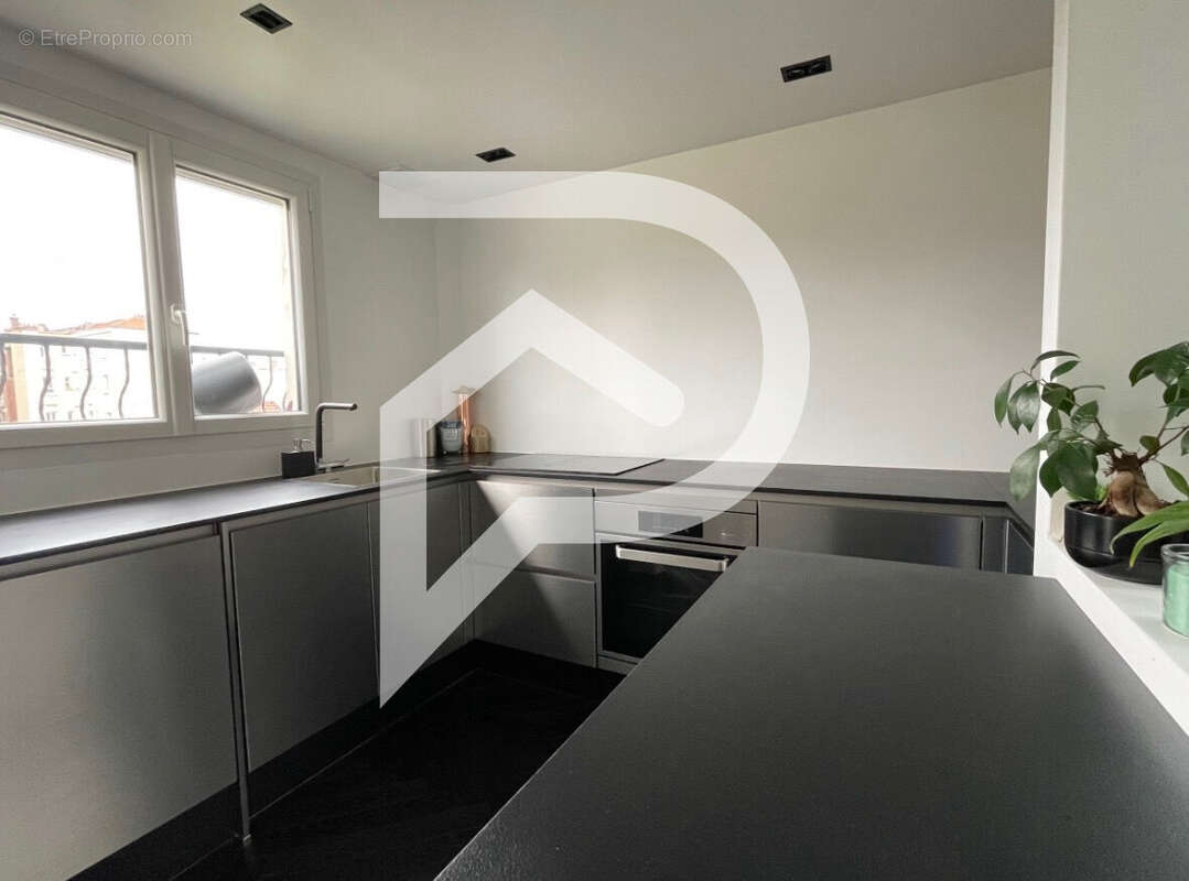 Appartement à COLOMBES