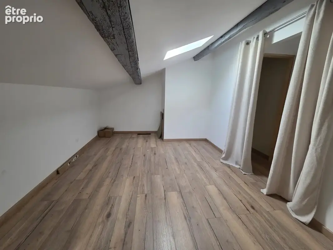 Mas rénové 110 m2 + dépendance   centre Boulbon - photo 10